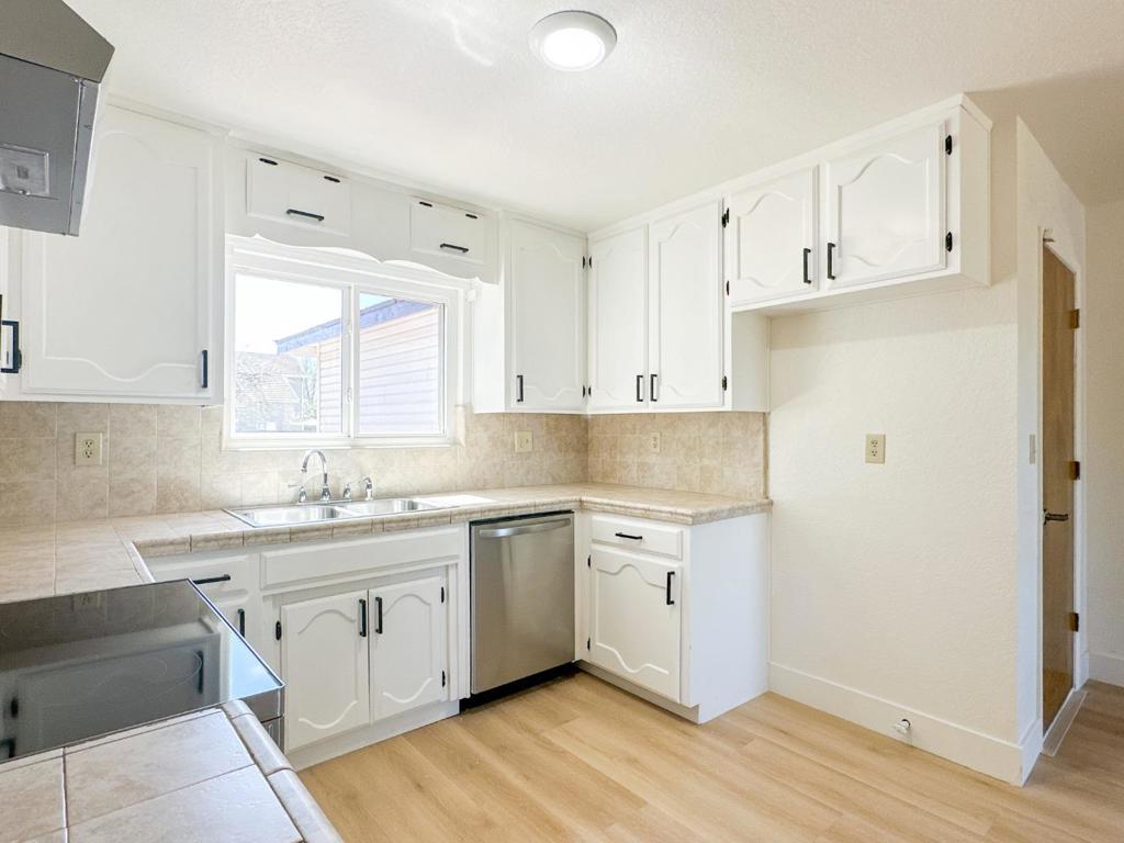 1465 W Tuolumne Rd, Turlock, CA 95382