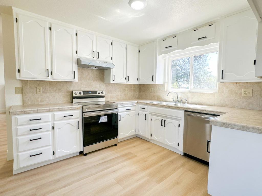 1465 W Tuolumne Rd, Turlock, CA 95382