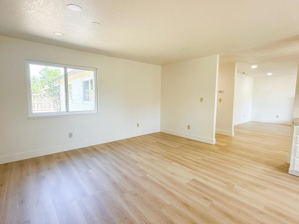 1465 W Tuolumne Rd, Turlock, CA 95382