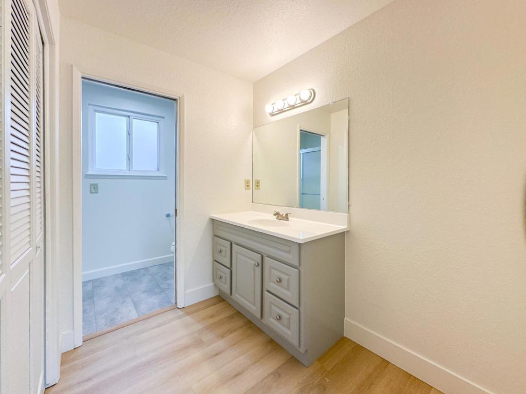 1465 W Tuolumne Rd, Turlock, CA 95382