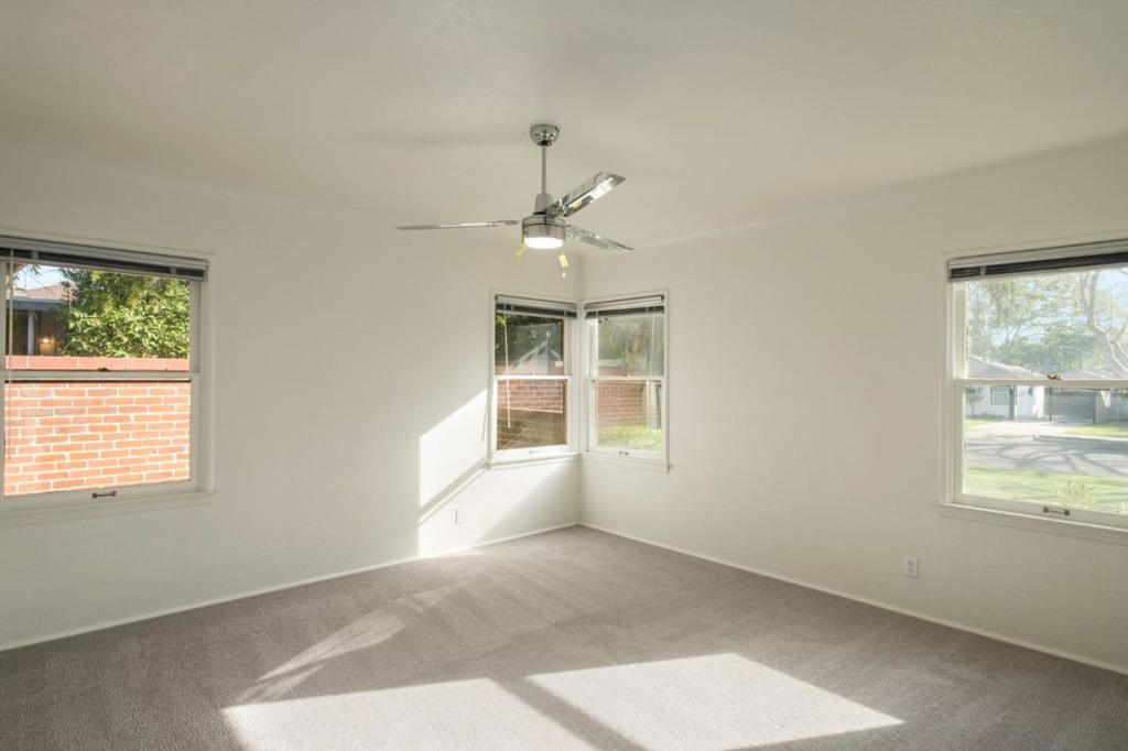 1543 N Thorne Ave, Fresno, CA 93728