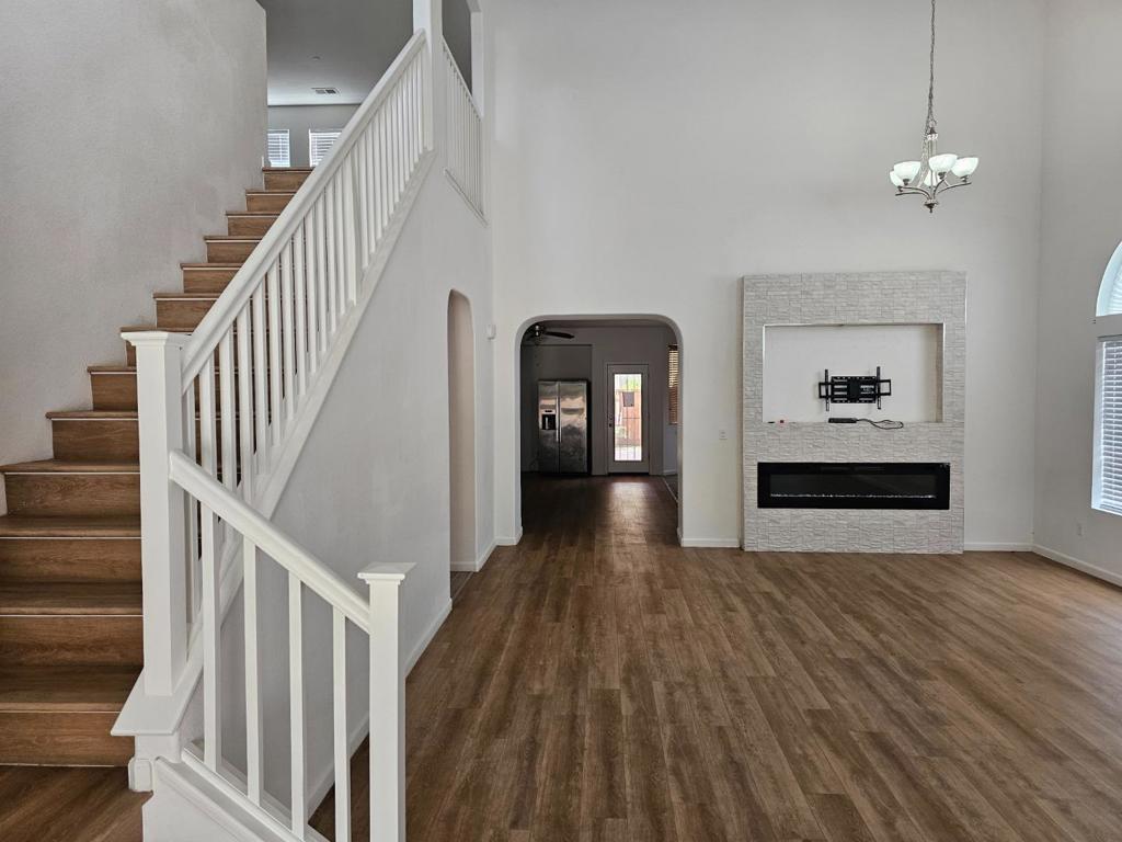 13721 Santa Lucia Dr, Gustine, CA 95322