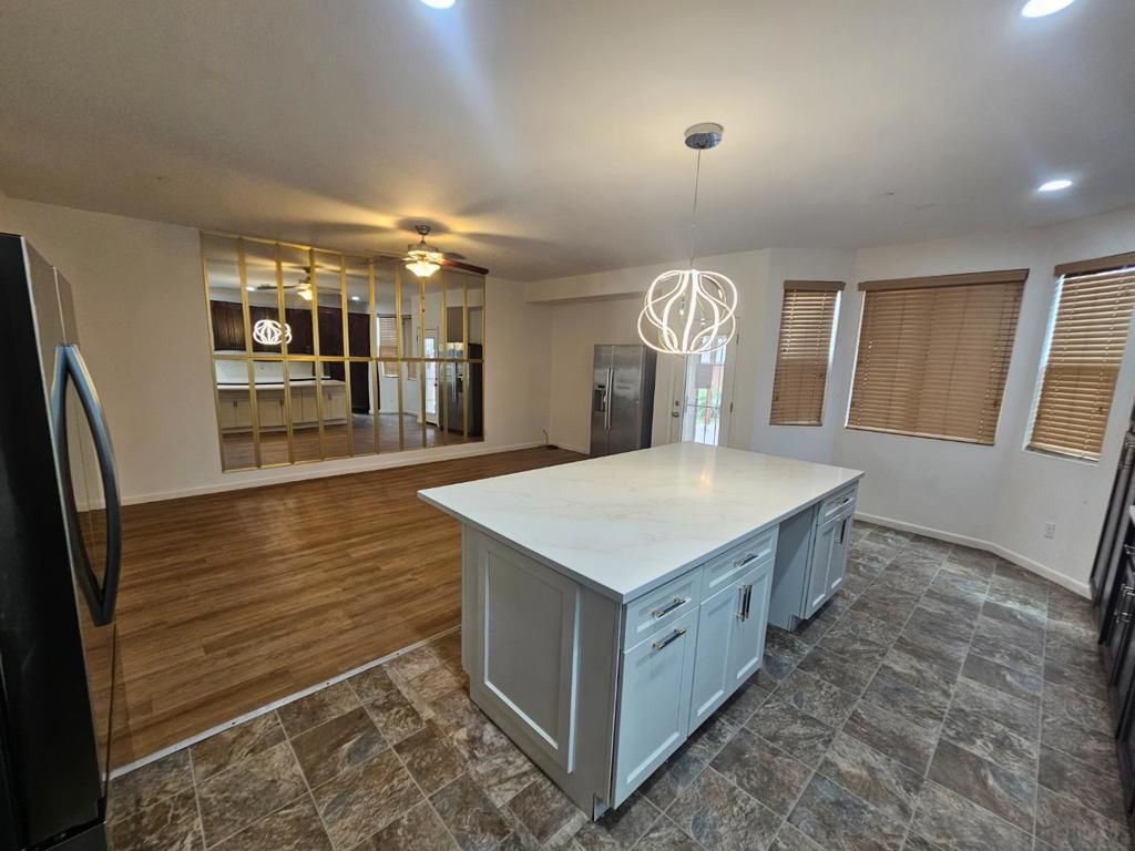 13721 Santa Lucia Dr, Gustine, CA 95322