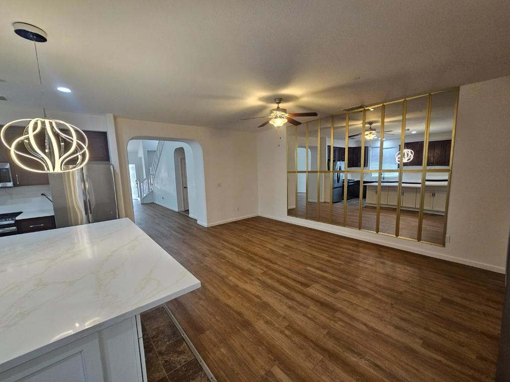 13721 Santa Lucia Dr, Gustine, CA 95322