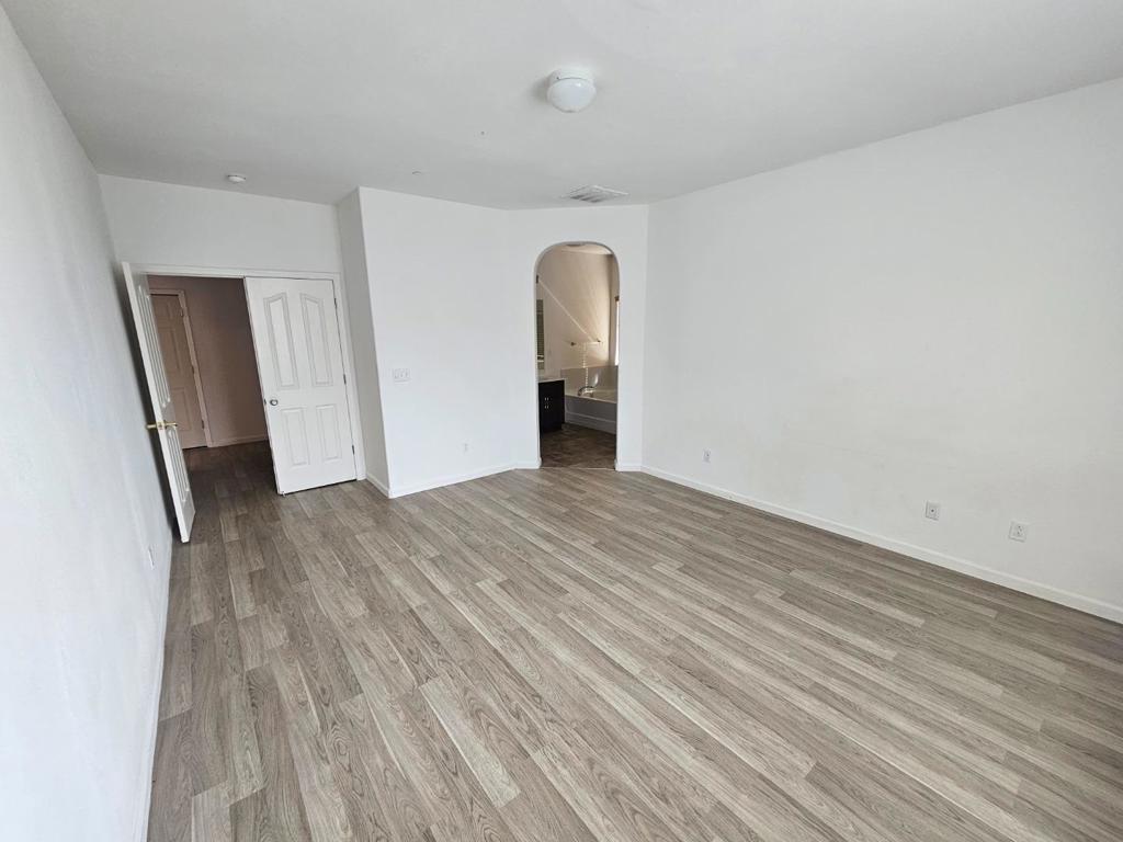 13721 Santa Lucia Dr, Gustine, CA 95322