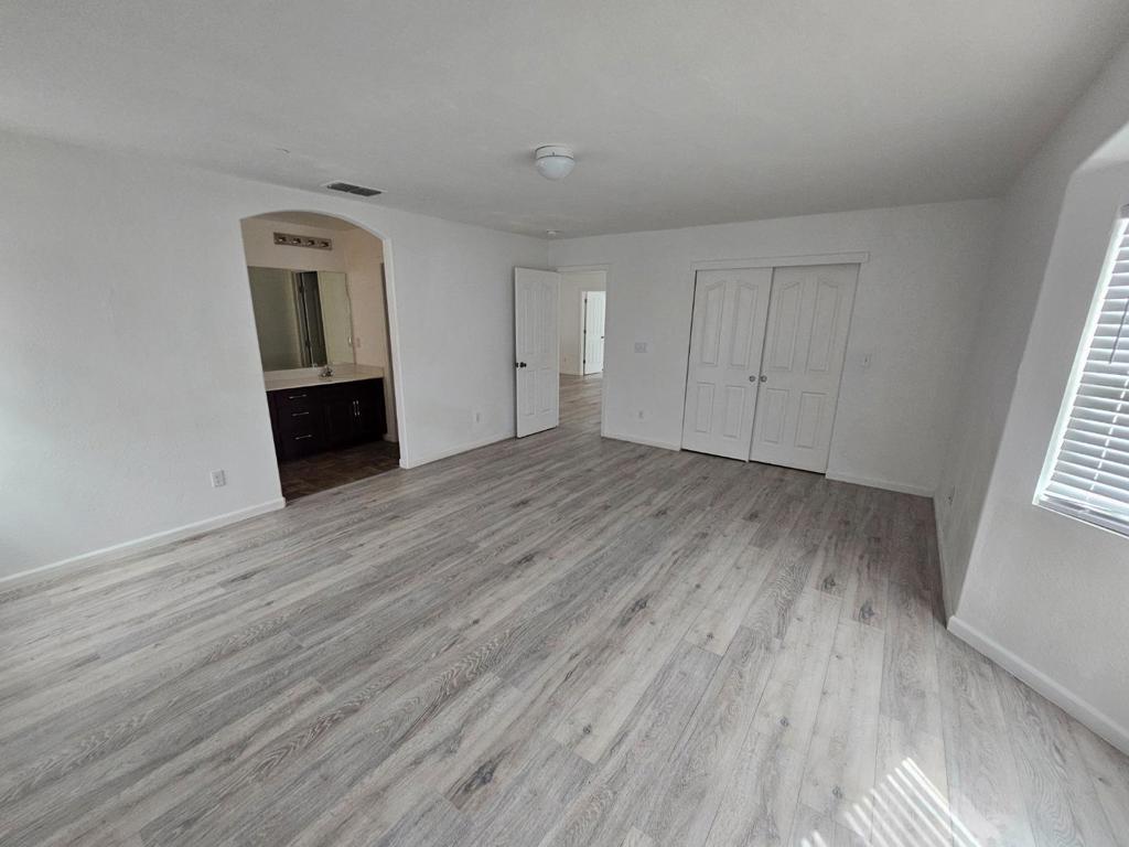 13721 Santa Lucia Dr, Gustine, CA 95322