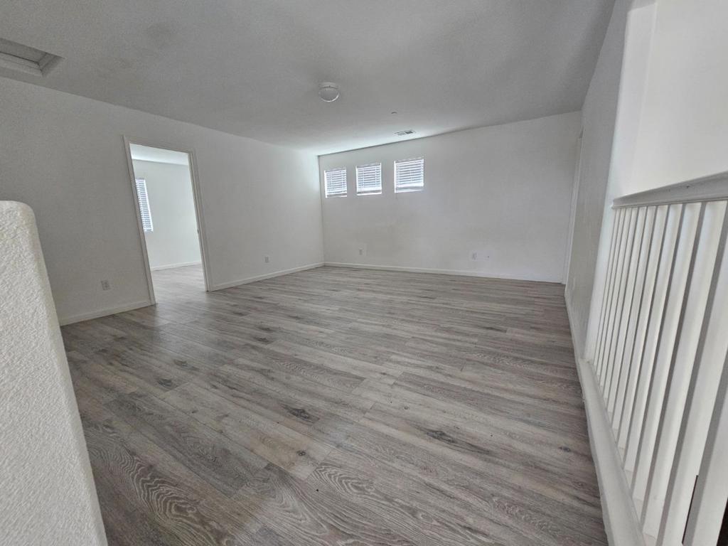 13721 Santa Lucia Dr, Gustine, CA 95322