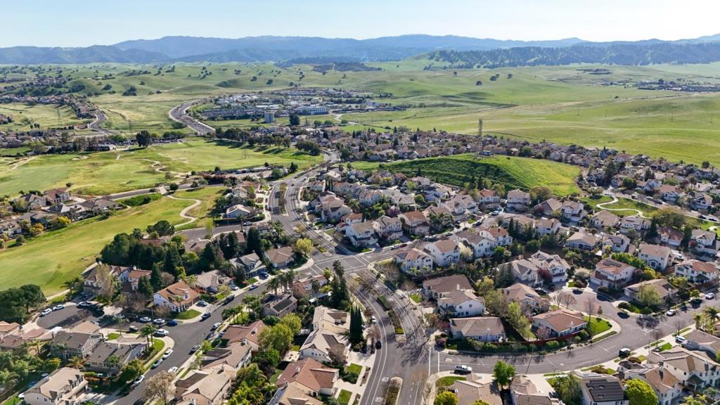 262 W Country Club Dr, Brentwood (CC), CA 94513