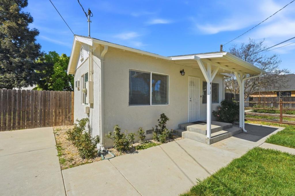 411 Bothun Rd, Turlock, CA 95380