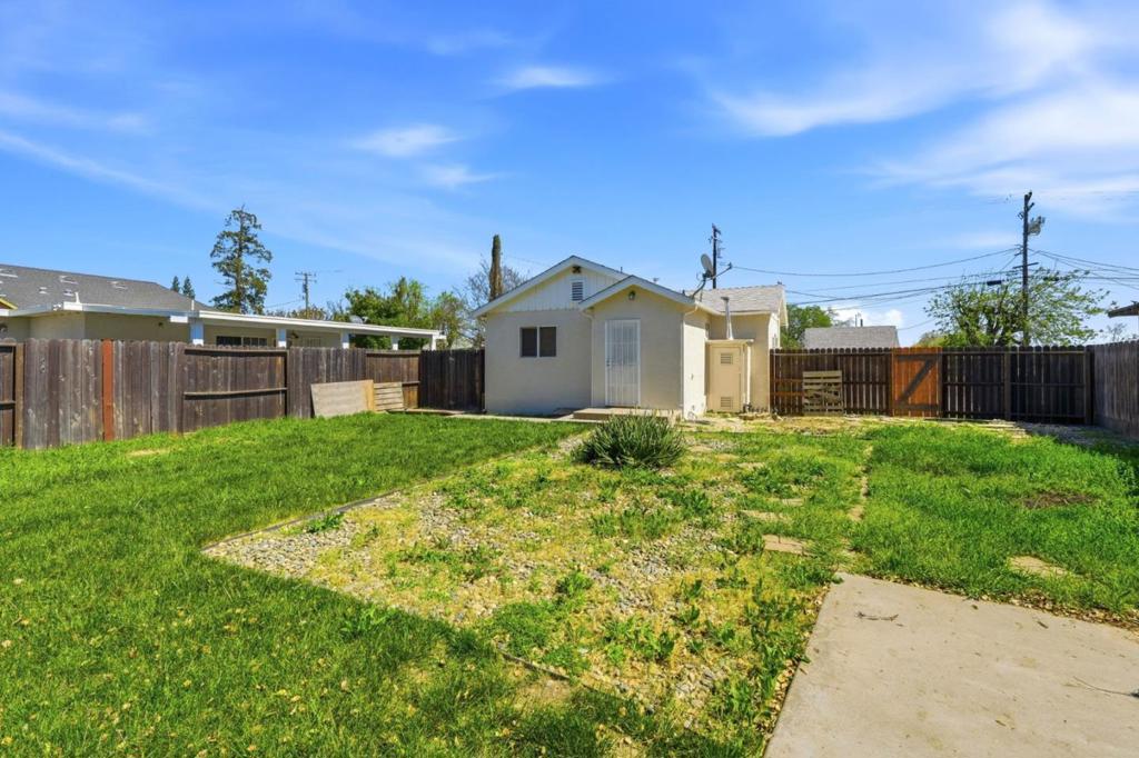 411 Bothun Rd, Turlock, CA 95380