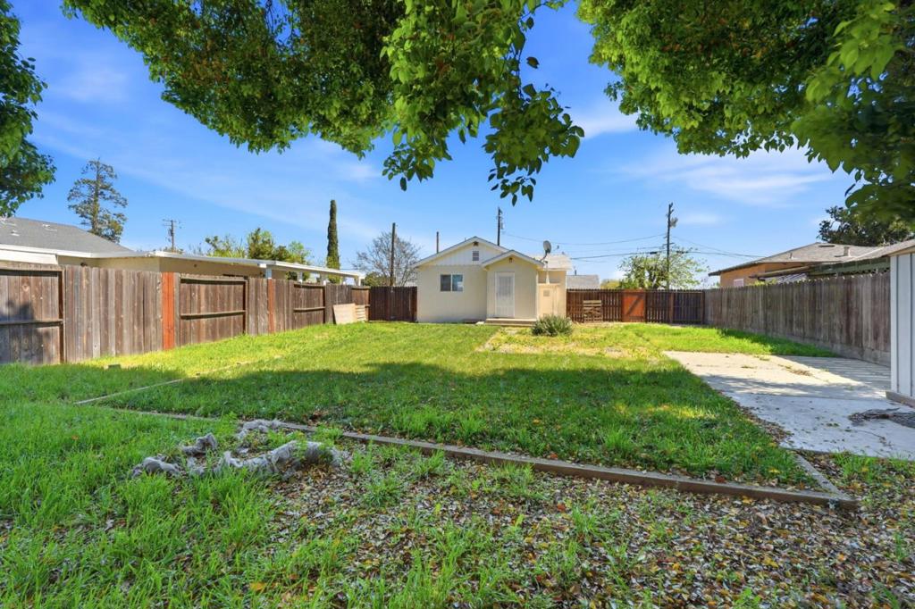 411 Bothun Rd, Turlock, CA 95380
