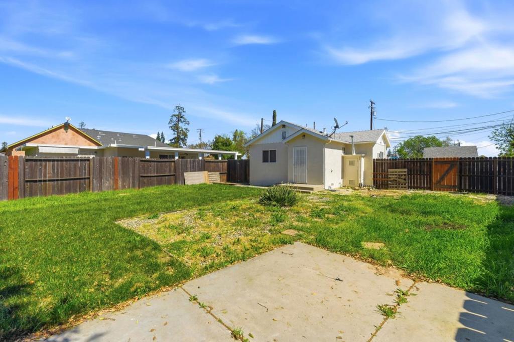411 Bothun Rd, Turlock, CA 95380