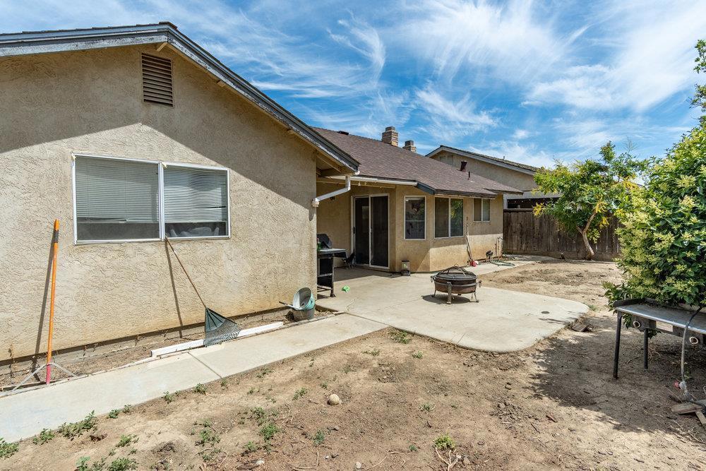 2135 Arroyo Ct, Los Banos, CA 93635