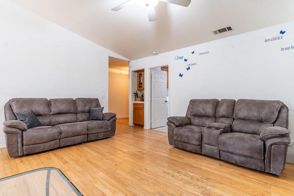 2135 Arroyo Ct, Los Banos, CA 93635