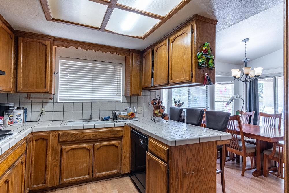 2135 Arroyo Ct, Los Banos, CA 93635