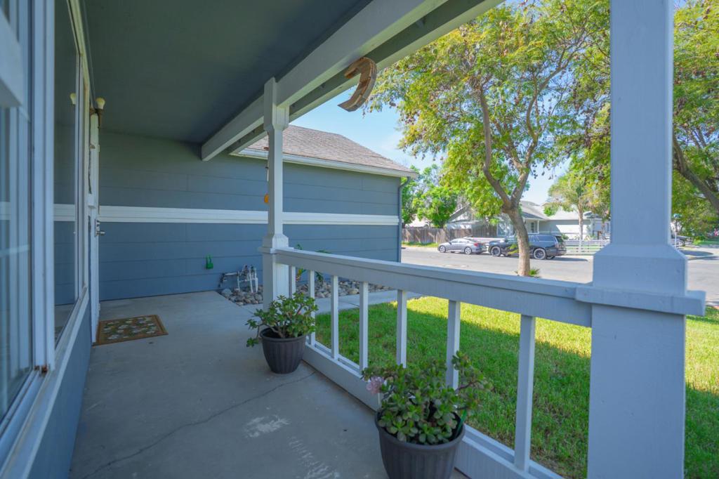 648 Pismo Way, Los Banos, CA 93635