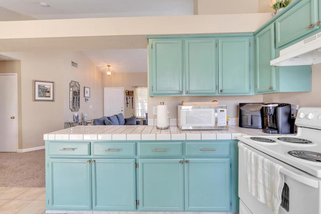 648 Pismo Way, Los Banos, CA 93635