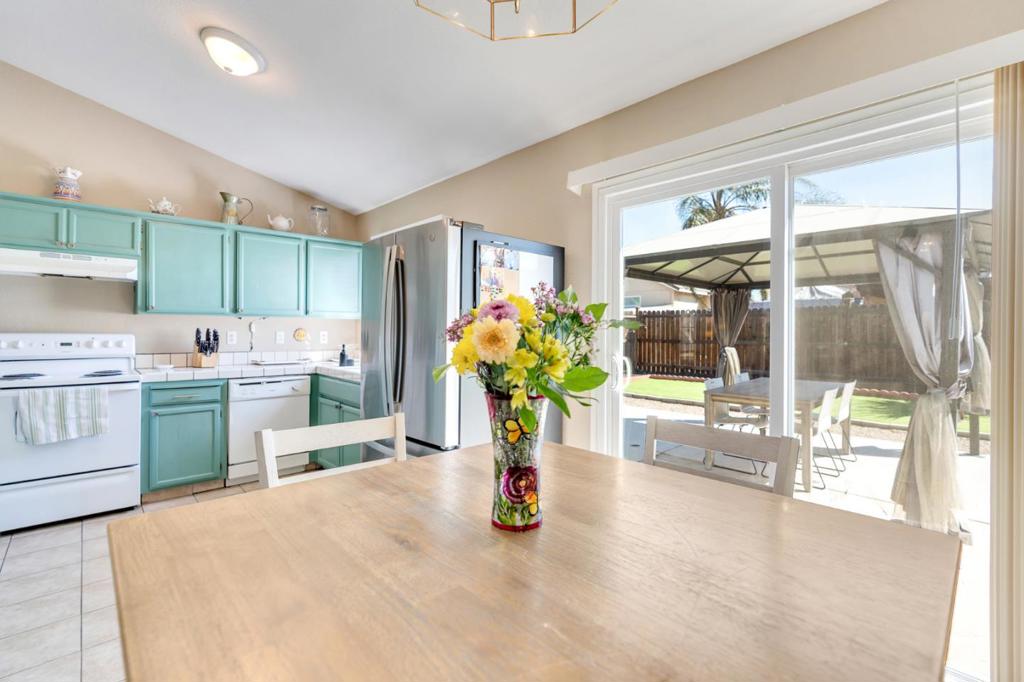 648 Pismo Way, Los Banos, CA 93635