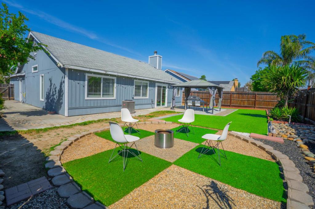 648 Pismo Way, Los Banos, CA 93635