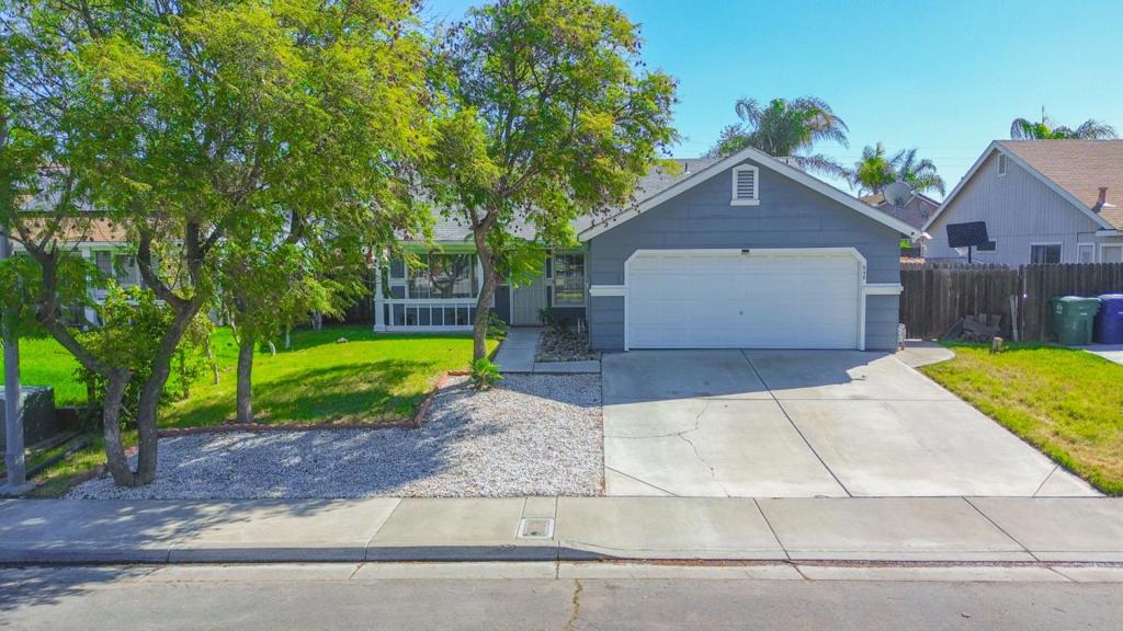 648 Pismo Way, Los Banos, CA 93635