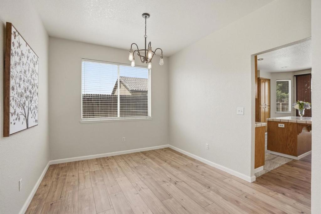 1974 Rainier Dr, Los Banos, CA 93635