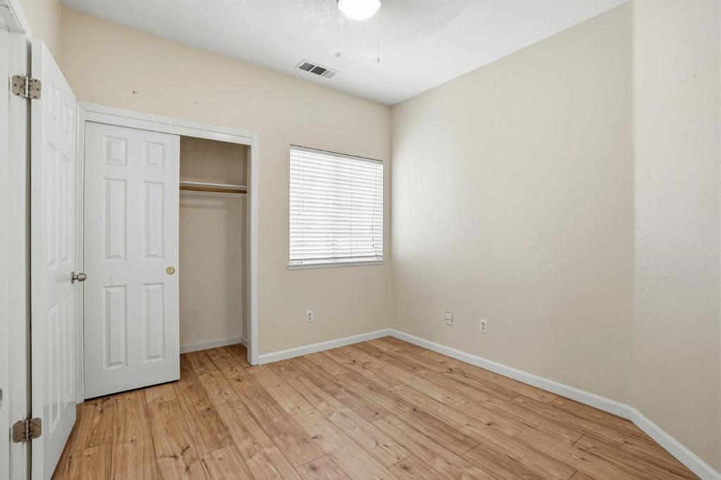 1974 Rainier Dr, Los Banos, CA 93635