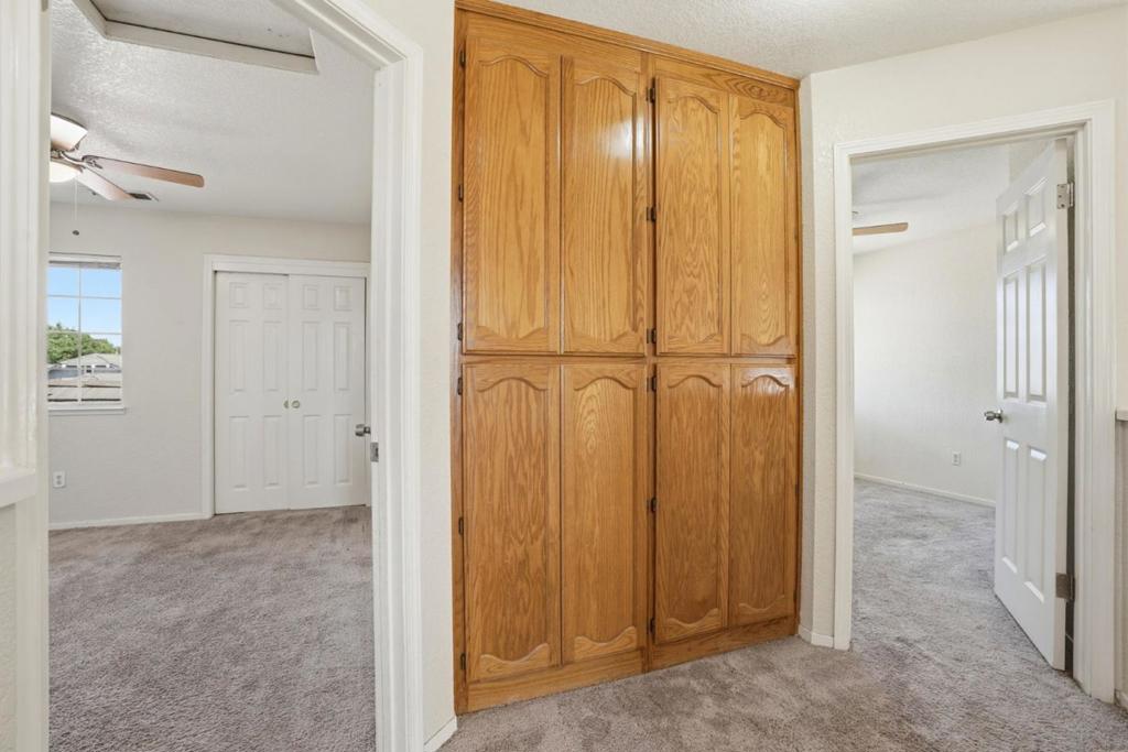 1974 Rainier Dr, Los Banos, CA 93635