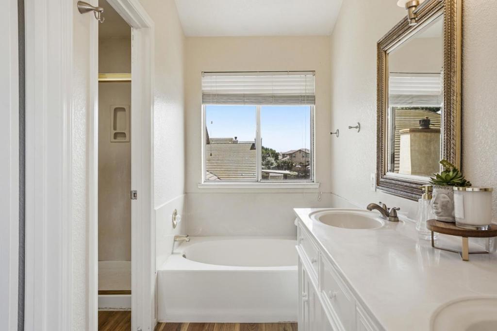 1974 Rainier Dr, Los Banos, CA 93635