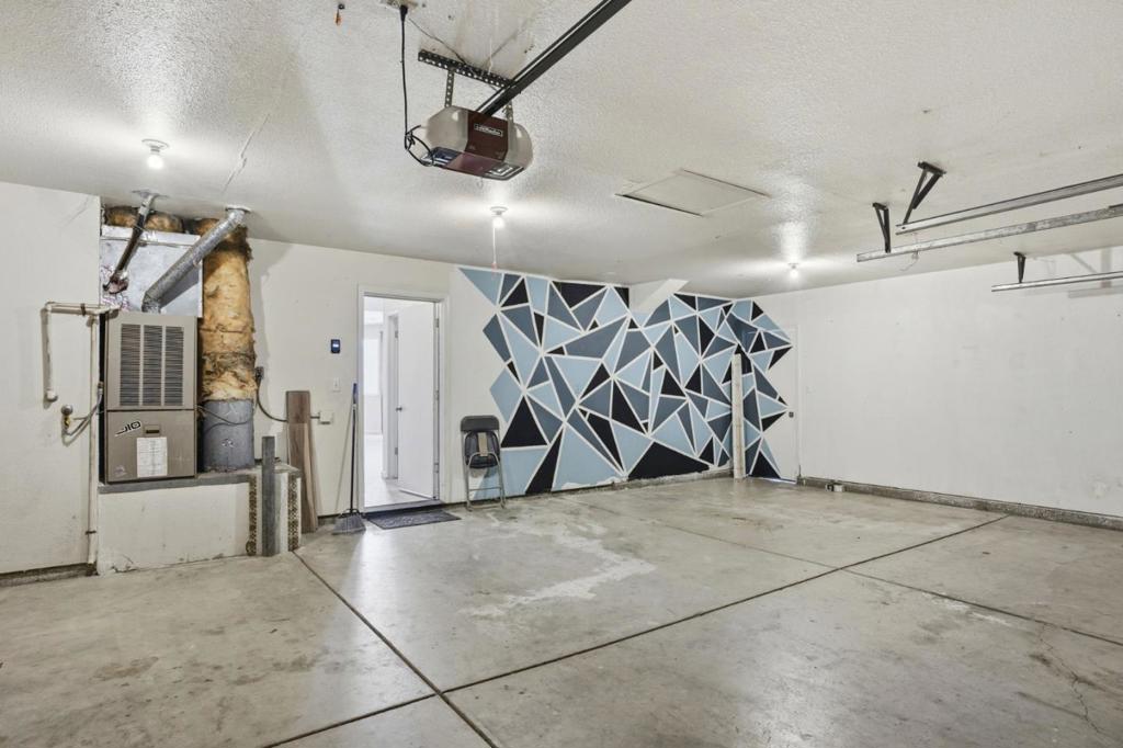 1974 Rainier Dr, Los Banos, CA 93635