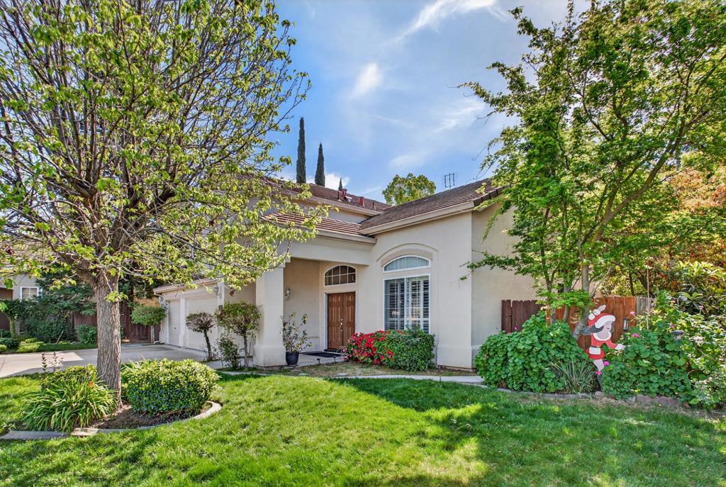 1752 Sierra Brook Ct, Manteca, CA 95337