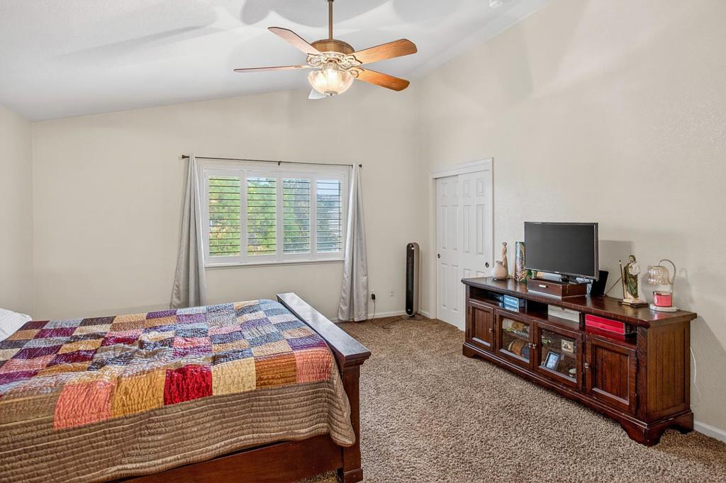 1752 Sierra Brook Ct, Manteca, CA 95337