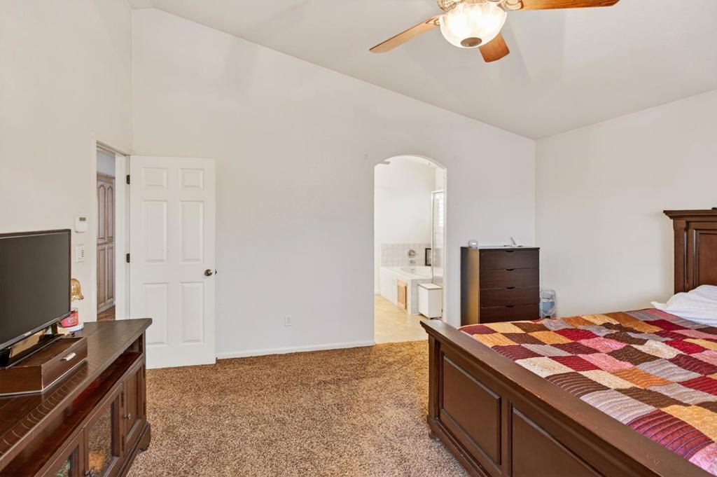 1752 Sierra Brook Ct, Manteca, CA 95337