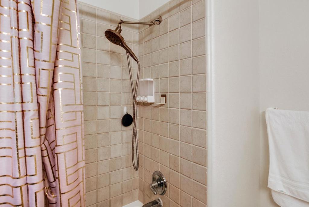 1752 Sierra Brook Ct, Manteca, CA 95337