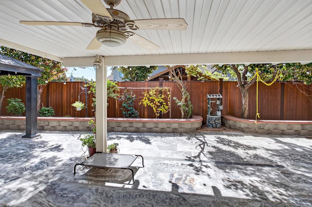 1752 Sierra Brook Ct, Manteca, CA 95337