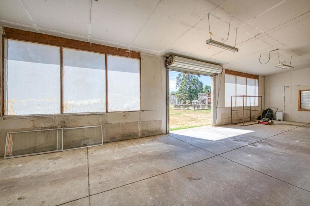 4355 W Shields Ave, Fresno, CA 93722