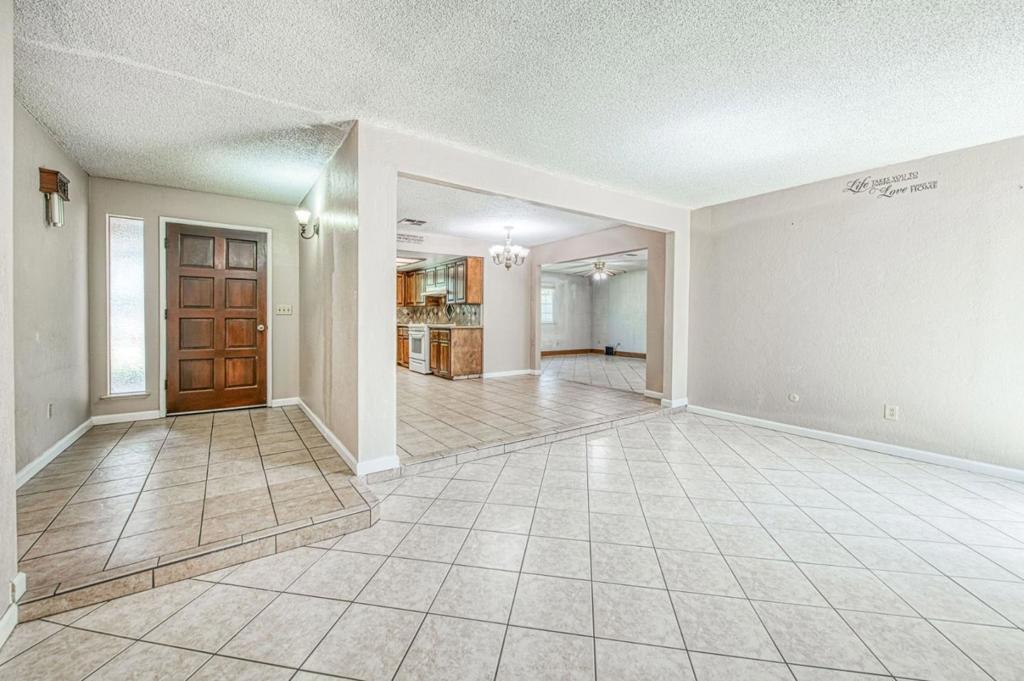 4355 W Shields Ave, Fresno, CA 93722