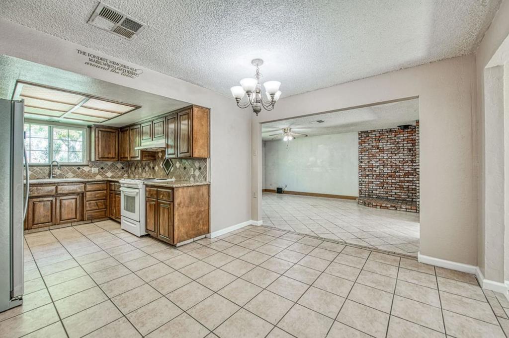 4355 W Shields Ave, Fresno, CA 93722