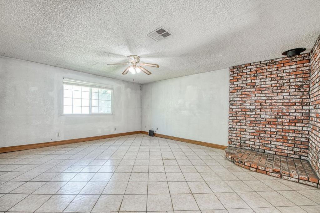 4355 W Shields Ave, Fresno, CA 93722