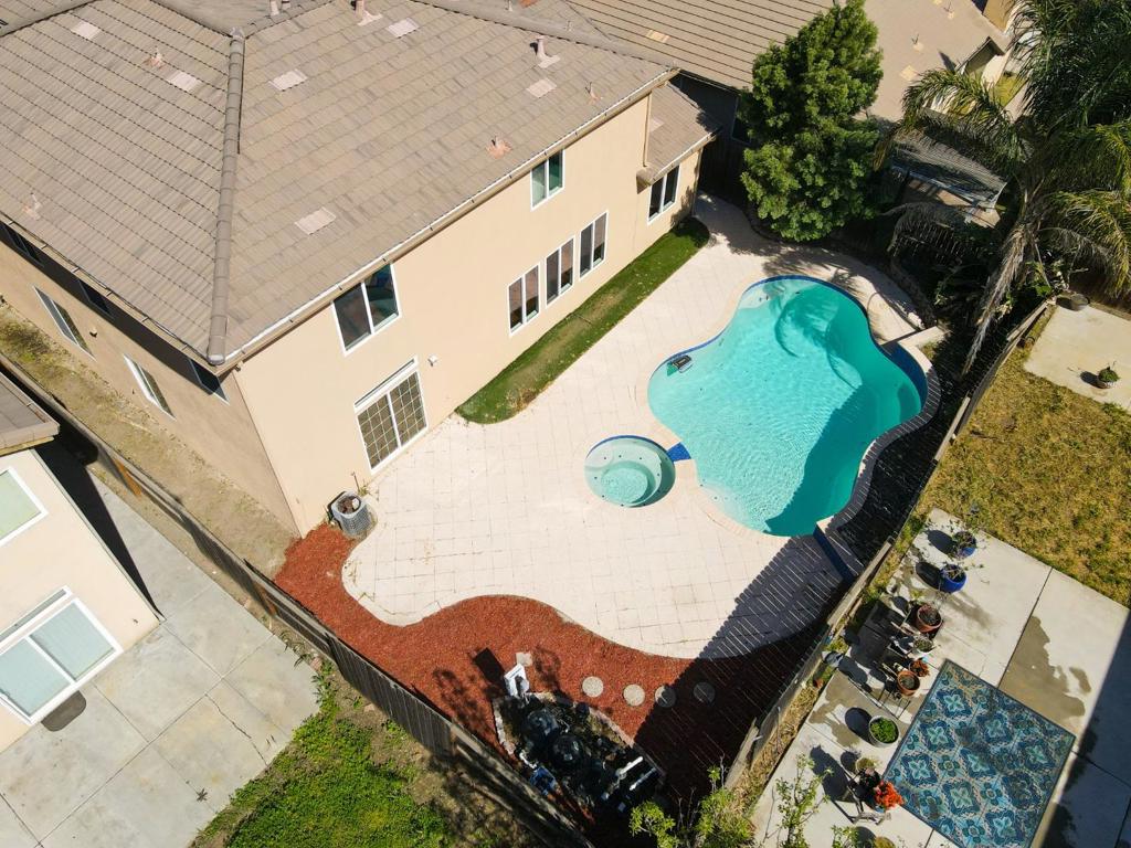 1444 Mendocino Creek Dr, Patterson, CA 95363