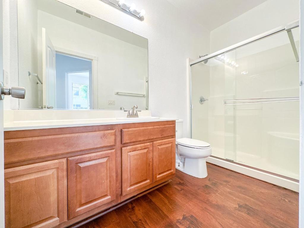 1444 Mendocino Creek Dr, Patterson, CA 95363