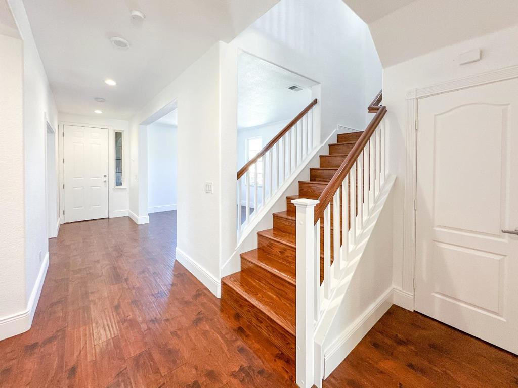 1444 Mendocino Creek Dr, Patterson, CA 95363