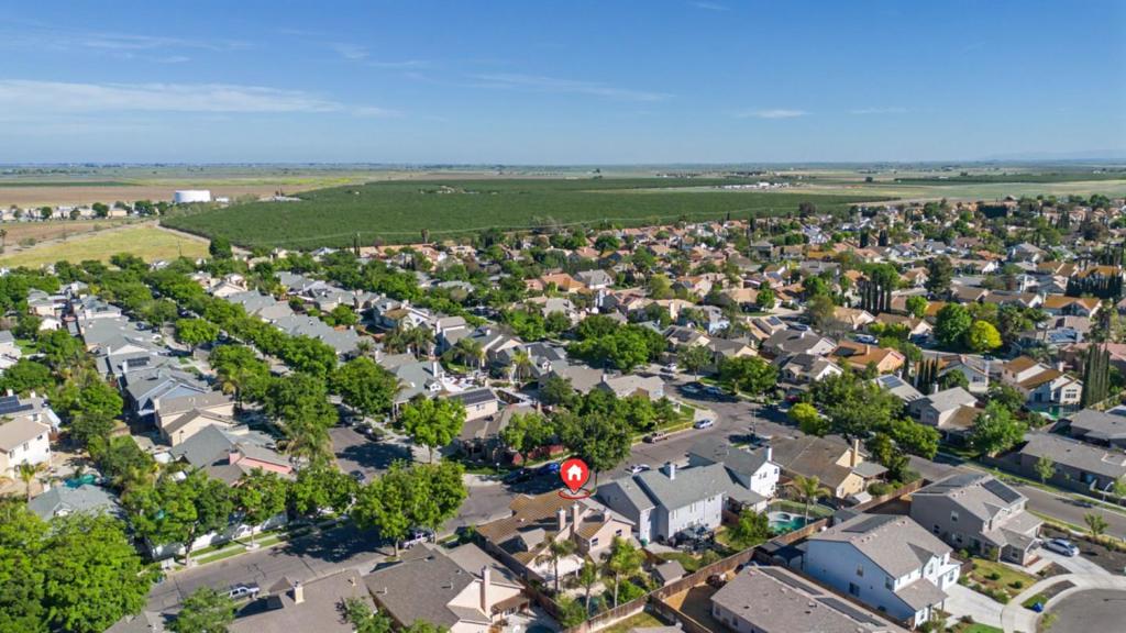 1753 Mills, Los Banos, CA 93635