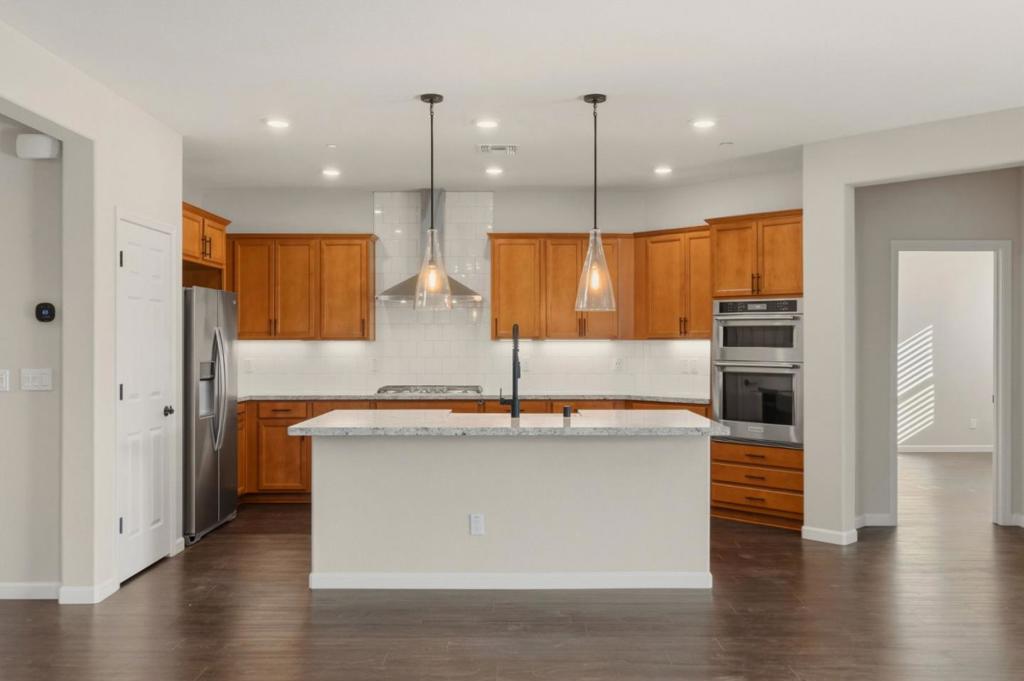 608 Somerset Way, Patterson, CA 95363