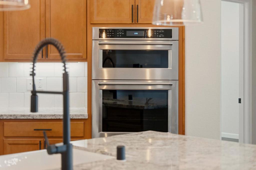 608 Somerset Way, Patterson, CA 95363