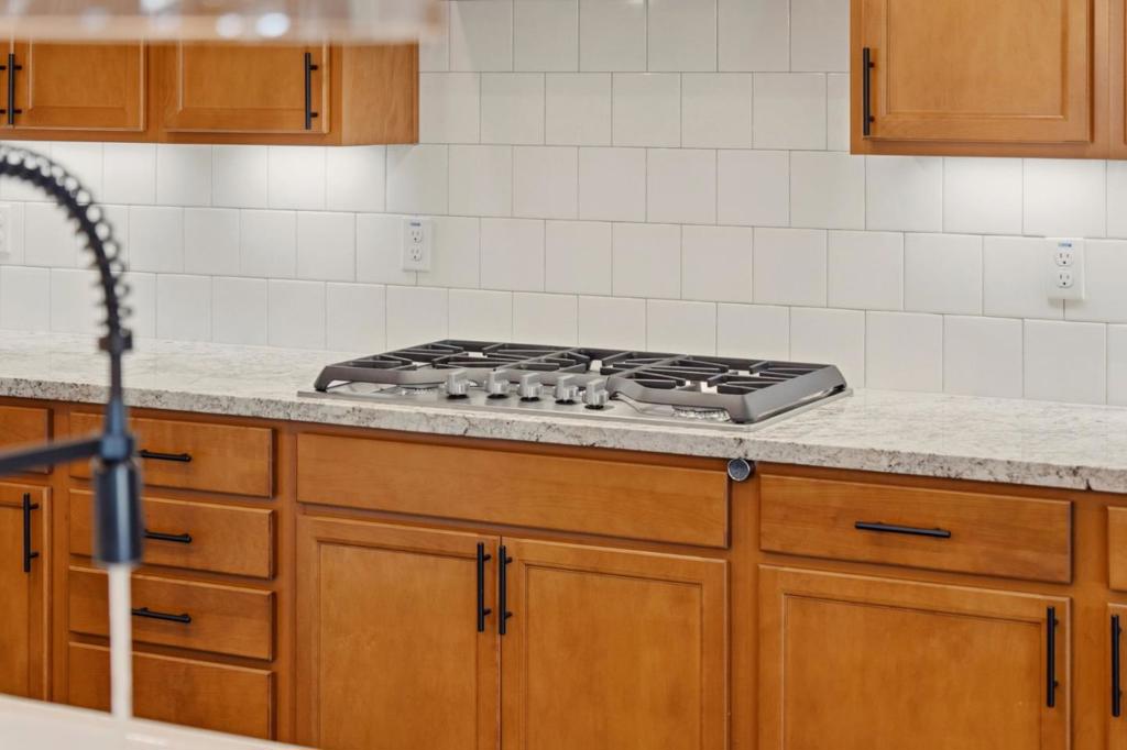 608 Somerset Way, Patterson, CA 95363