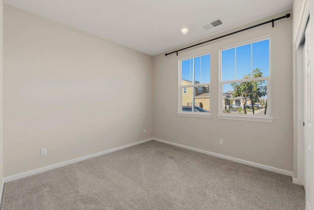 608 Somerset Way, Patterson, CA 95363