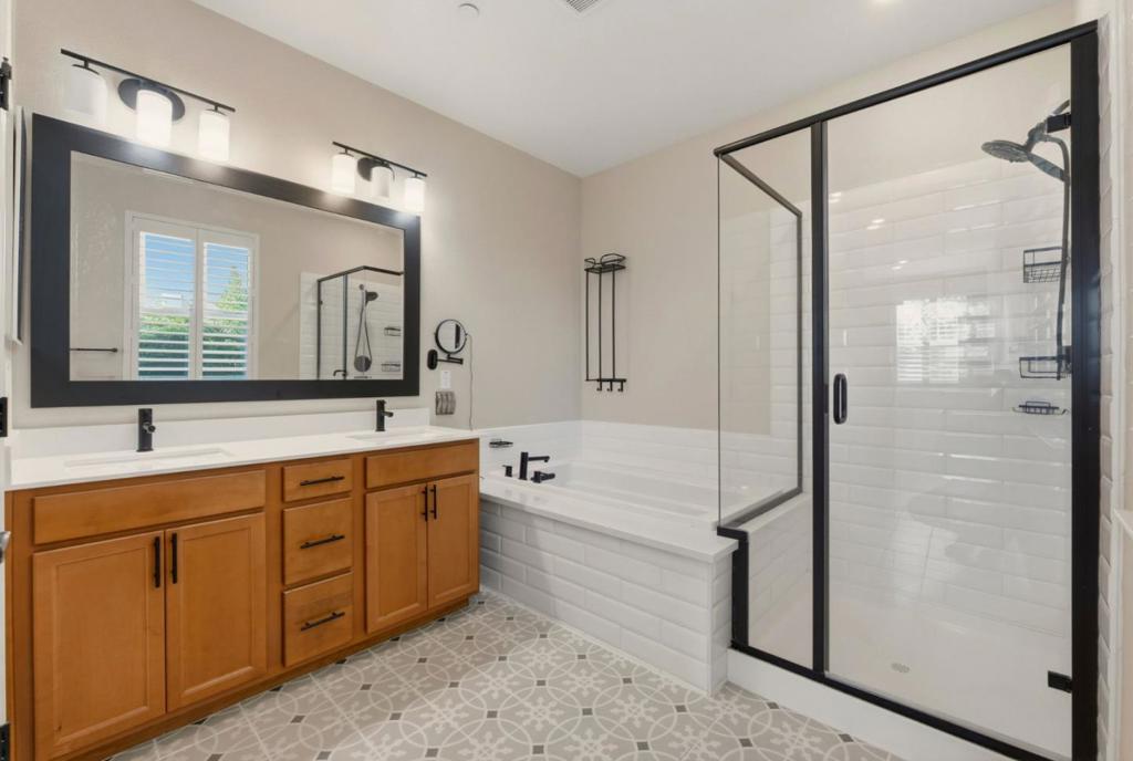 608 Somerset Way, Patterson, CA 95363