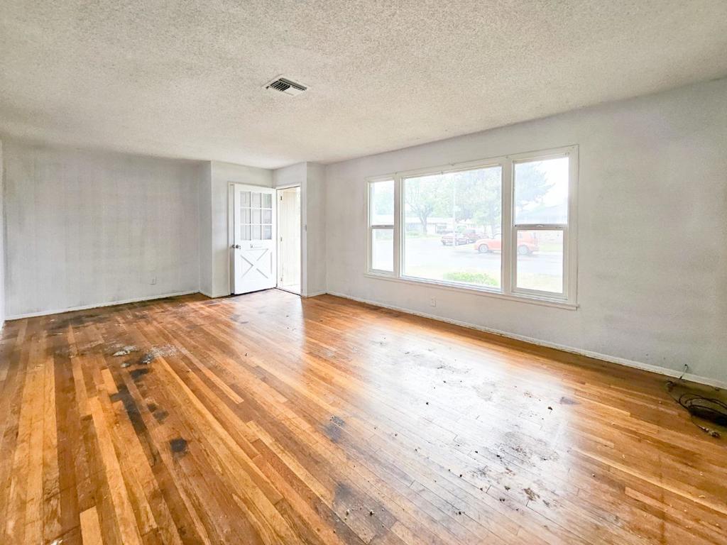 2416 Roble Ave, Modesto, CA 95354