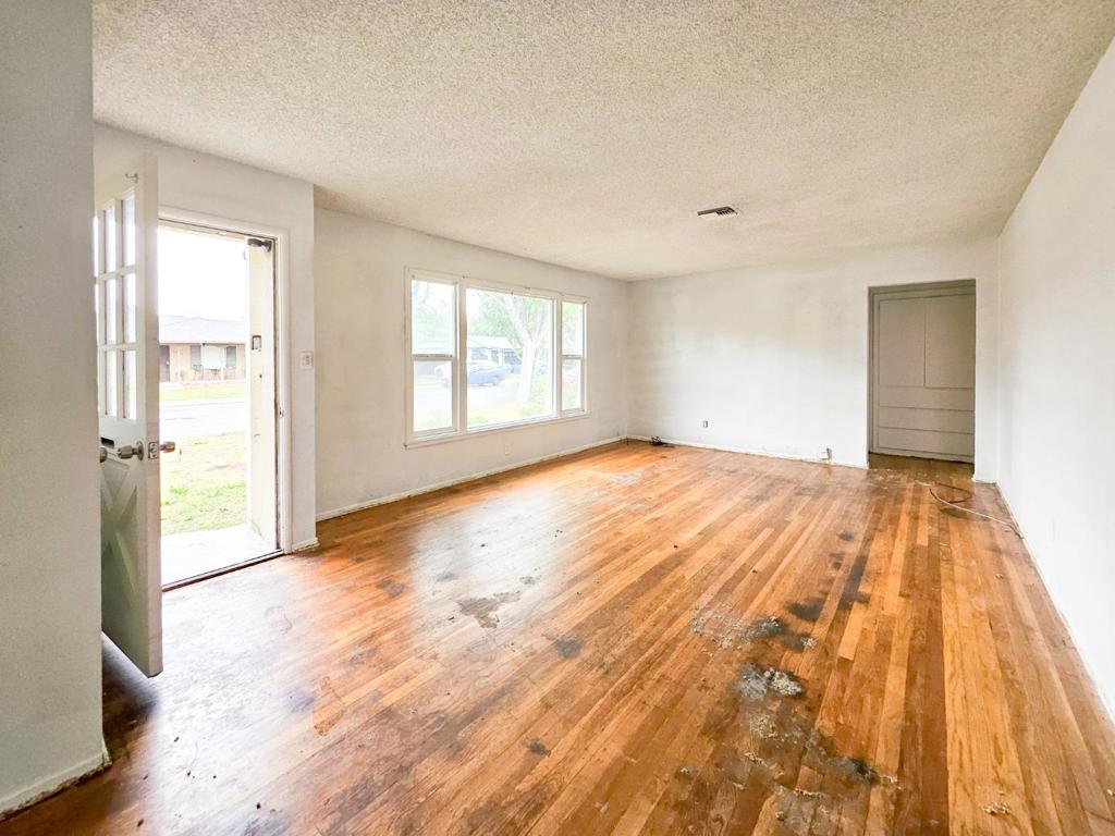 2416 Roble Ave, Modesto, CA 95354