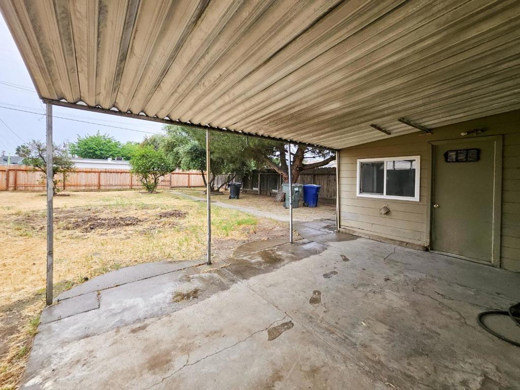 2416 Roble Ave, Modesto, CA 95354